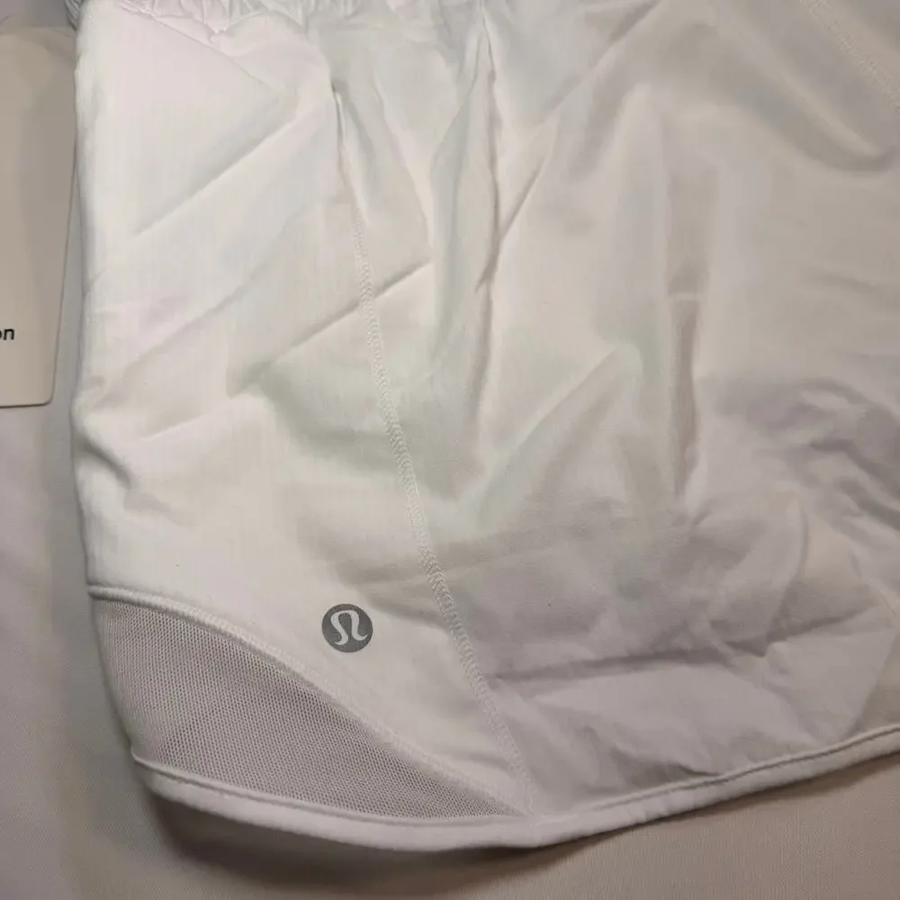 Lululemon Hotty Hot Shorts Size 12 White 2.5” Run Swift Lined - Picture 6 of 9